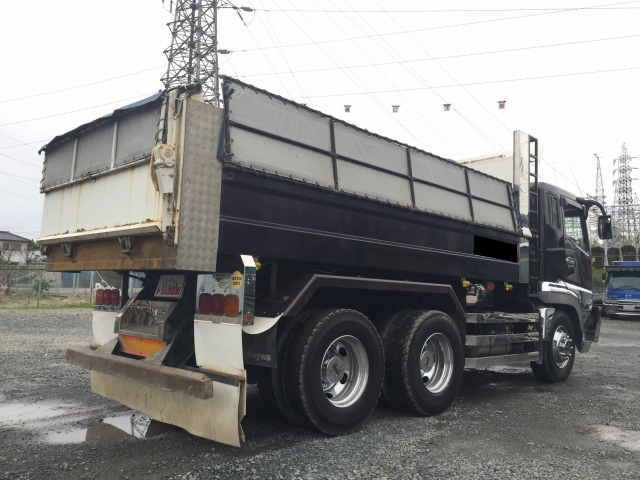 三菱ふそうスーパーグレートダンプ大型（10t）[写真02]