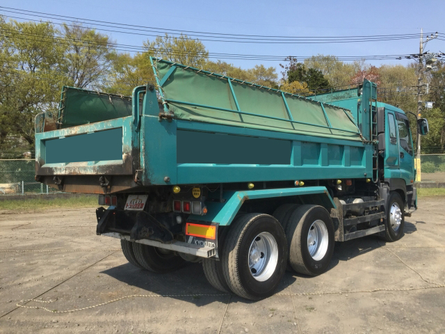 いすゞギガダンプ大型（10t）[写真02]