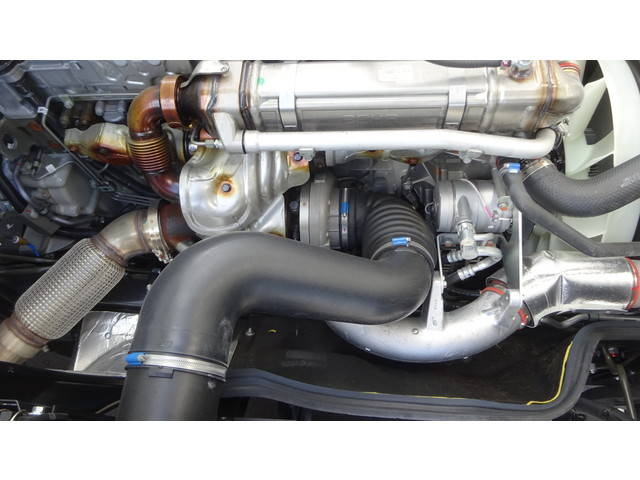 三菱ふそうスーパーグレートダンプ大型（10t）[写真12]