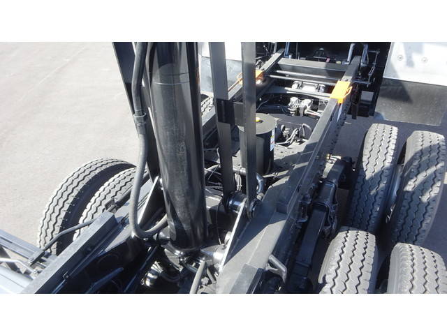 三菱ふそうスーパーグレートダンプ大型（10t）[写真15]