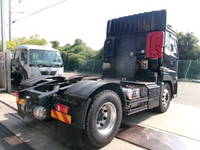 UDトラックスクオントレーラーヘッド（トラクターヘッド）大型（10t）[写真02]