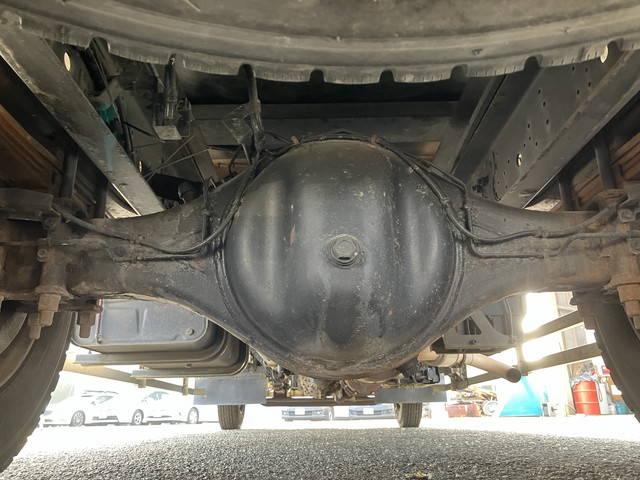 いすゞフォワードアルミウイング中型（4t）[写真22]