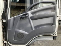 いすゞフォワードアルミウイング中型（4t）[写真28]