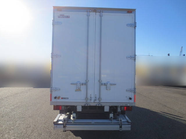 いすゞエルフアルミバン小型（2t・3t）[写真06]