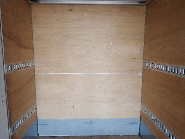 いすゞエルフアルミバン小型（2t・3t）[写真11]