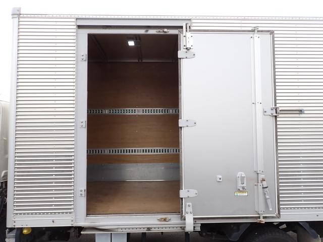 いすゞエルフアルミバン小型（2t・3t）[写真15]