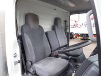 いすゞエルフアルミバン小型（2t・3t）[写真30]