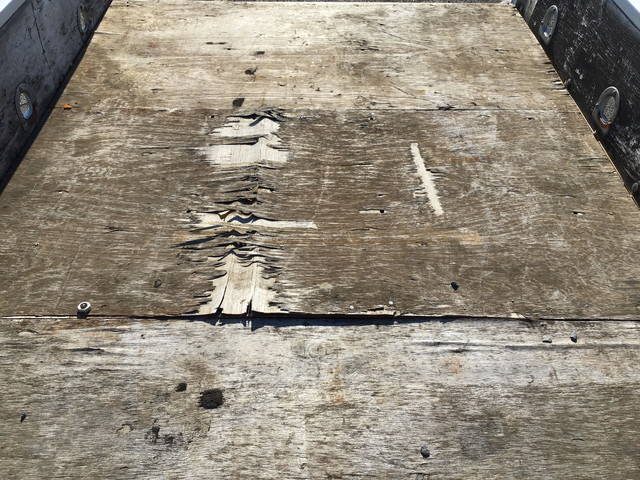 三菱ふそうキャンタークレーン3段小型（2t・3t）[写真13]