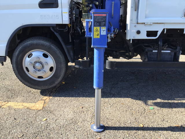 三菱ふそうキャンタークレーン3段小型（2t・3t）[写真20]