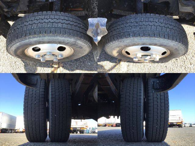 三菱ふそうキャンタークレーン3段小型（2t・3t）[写真22]