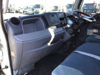 三菱ふそうキャンタークレーン3段小型（2t・3t）[写真34]