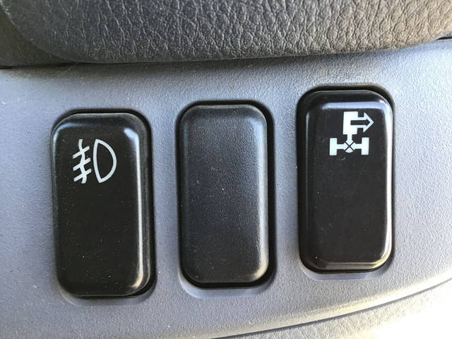 三菱ふそうキャンタークレーン3段小型（2t・3t）[写真38]