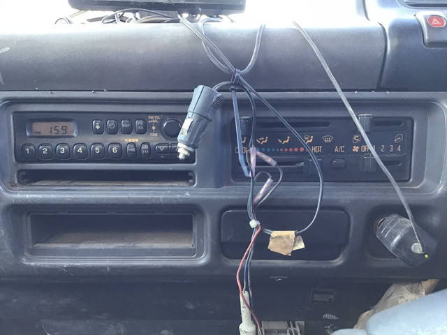 いすゞエルフローダーダンプ小型（2t・3t）[写真37]