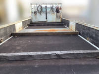 三菱ふそうキャンター平ボディ小型（2t・3t）[写真10]