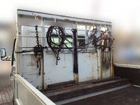 三菱ふそうキャンター平ボディ小型（2t・3t）[写真13]