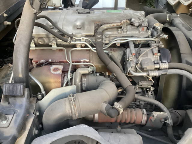 三菱ふそうキャンター平ボディ小型（2t・3t）[写真23]