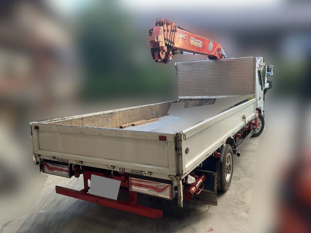 三菱ふそうキャンタークレーン6段小型（2t・3t）[写真02]