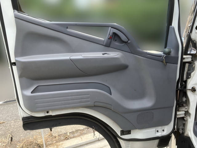 三菱ふそうキャンタークレーン6段小型（2t・3t）[写真26]