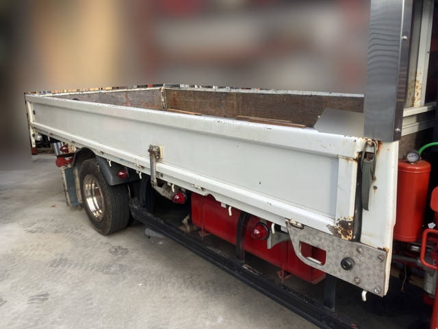 三菱ふそうキャンタークレーン6段小型（2t・3t）[写真04]