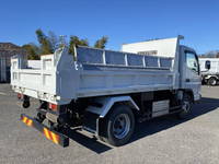 三菱ふそうキャンターローダーダンプ小型（2t・3t）[写真02]