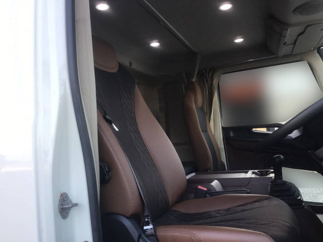 日野レンジャーアルミウイング中型（4t）[写真25]