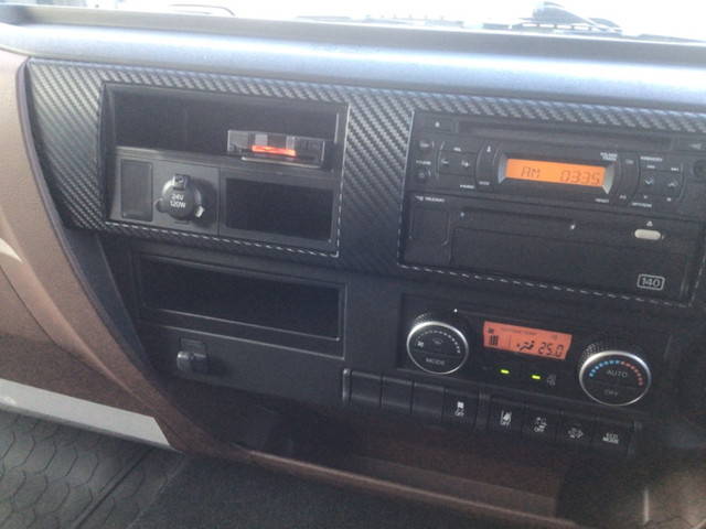 日野レンジャーアルミウイング中型（4t）[写真32]