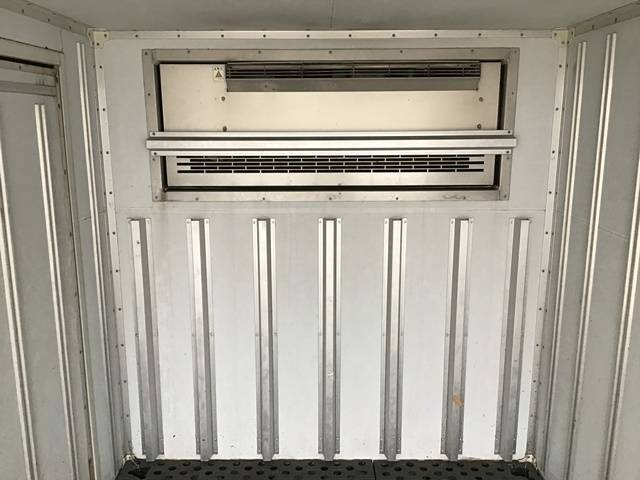 日野デュトロ冷凍車（冷蔵車）小型（2t・3t）[写真16]