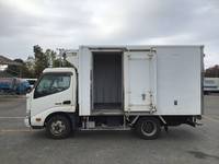 日野デュトロ冷凍車（冷蔵車）小型（2t・3t）[写真07]