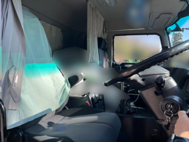 日野プロフィアコンテナ専用車大型（10t）[写真34]