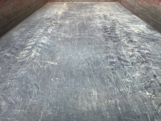 三菱ふそうキャンターダンプ小型（2t・3t）[写真10]