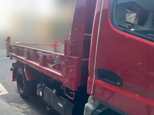 三菱ふそうキャンターダンプ小型（2t・3t）[写真18]