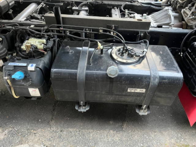 三菱ふそうキャンターダンプ小型（2t・3t）[写真20]