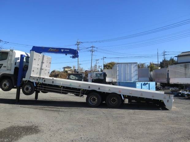 日野プロフィアセルフクレーン4段大型（10t）[写真12]