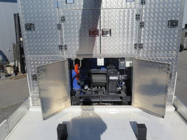 日野プロフィアセルフクレーン4段大型（10t）[写真15]