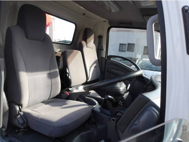 いすゞエルフクレーン5段小型（2t・3t）[写真32]