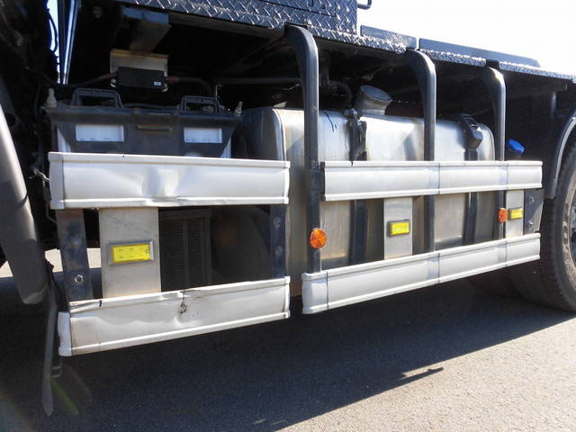 日野プロフィアトレーラーヘッド（トラクターヘッド）大型（10t）[写真28]