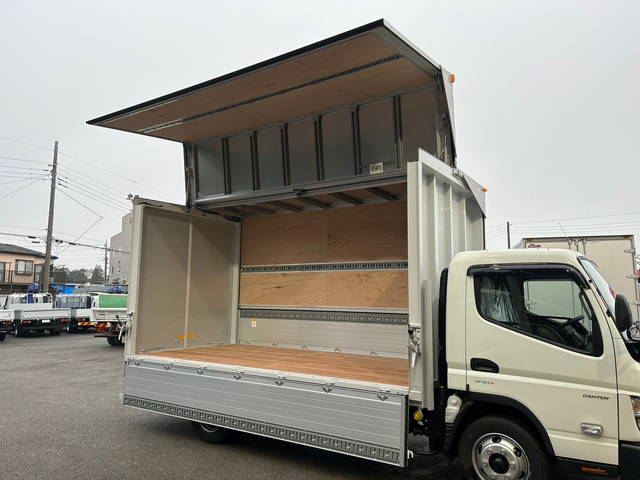 三菱ふそうキャンターアルミウイング小型（2t・3t）[写真17]