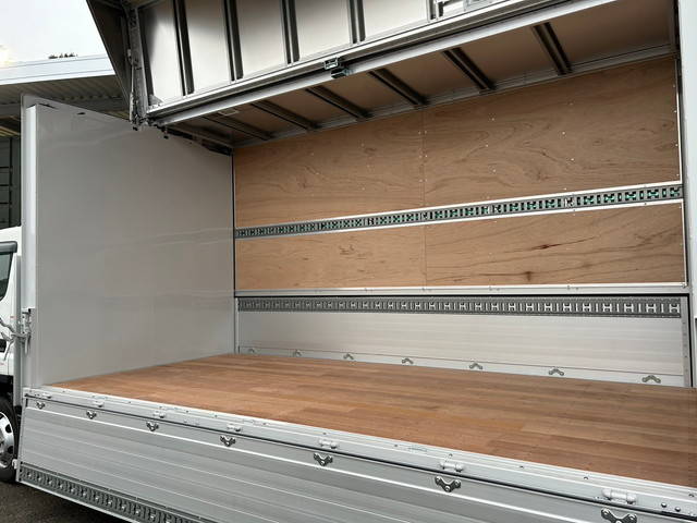 三菱ふそうキャンターアルミウイング小型（2t・3t）[写真20]