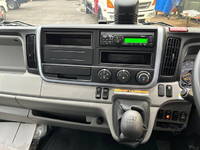 三菱ふそうキャンターアルミウイング小型（2t・3t）[写真29]