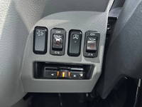 三菱ふそうキャンターアルミウイング小型（2t・3t）[写真30]