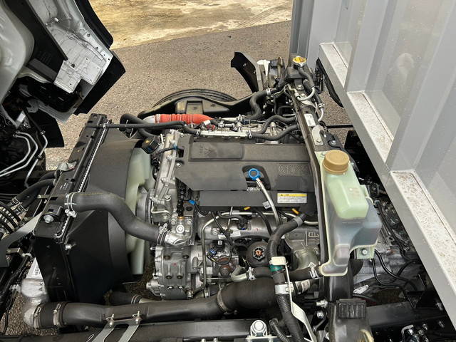 三菱ふそうキャンターアルミウイング小型（2t・3t）[写真37]