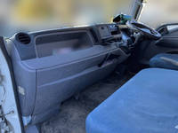 三菱ふそうキャンタークレーン5段小型（2t・3t）[写真31]