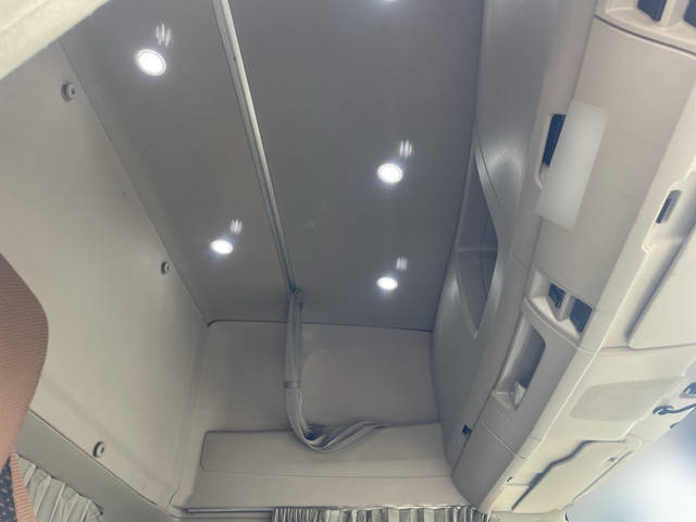 日野レンジャーアルミウイング中型（4t）[写真24]