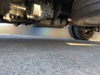 三菱ふそうキャンター平ボディ小型（2t・3t）[写真11]