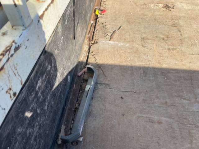 三菱ふそうキャンター平ボディ小型（2t・3t）[写真07]