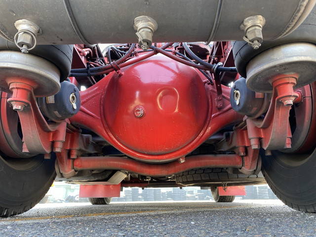 いすゞギガトレーラーヘッド（トラクターヘッド）大型（10t）[写真23]