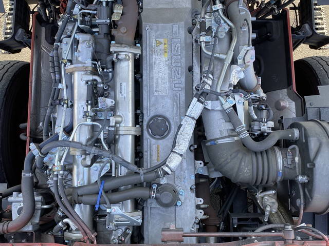 いすゞギガトレーラーヘッド（トラクターヘッド）大型（10t）[写真24]