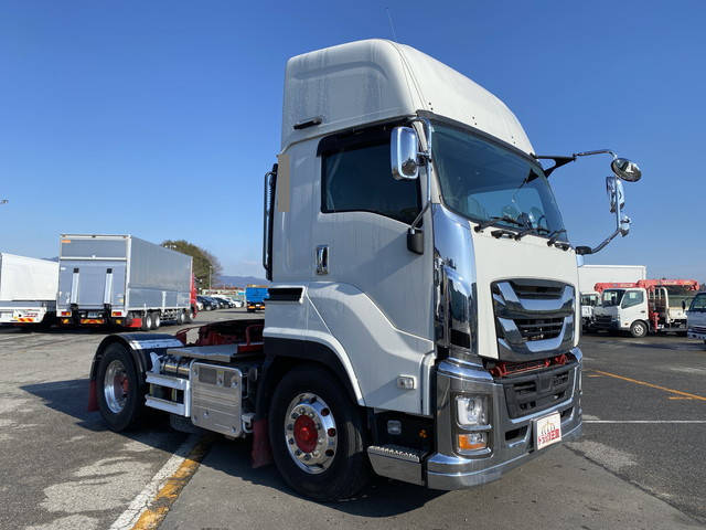 いすゞギガトレーラーヘッド（トラクターヘッド）大型（10t）[写真03]
