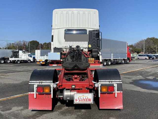 いすゞギガトレーラーヘッド（トラクターヘッド）大型（10t）[写真09]