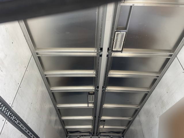 日野レンジャーアルミウイング中型（4t）[写真10]